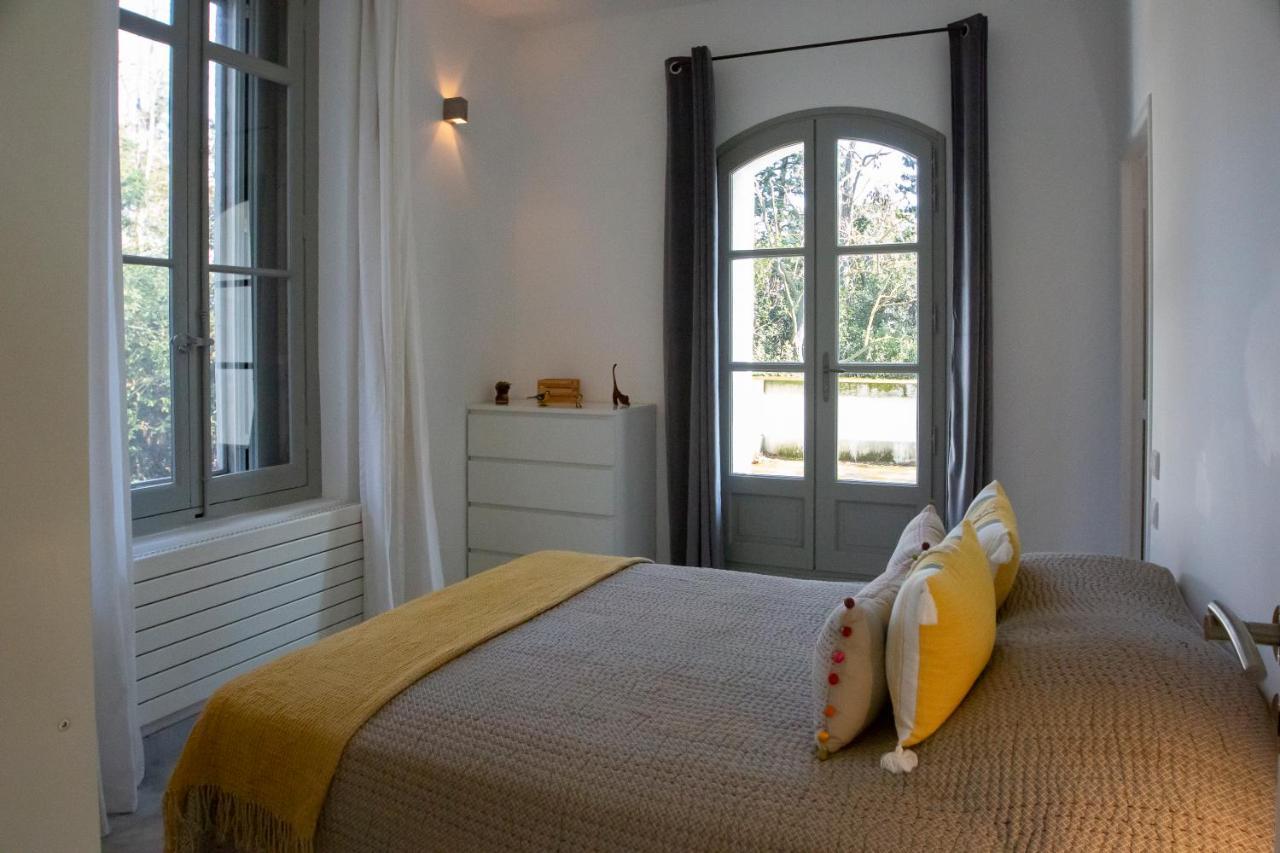 Mas Des Becasses, En Provence - 22 Personnes Villa Arles Buitenkant foto