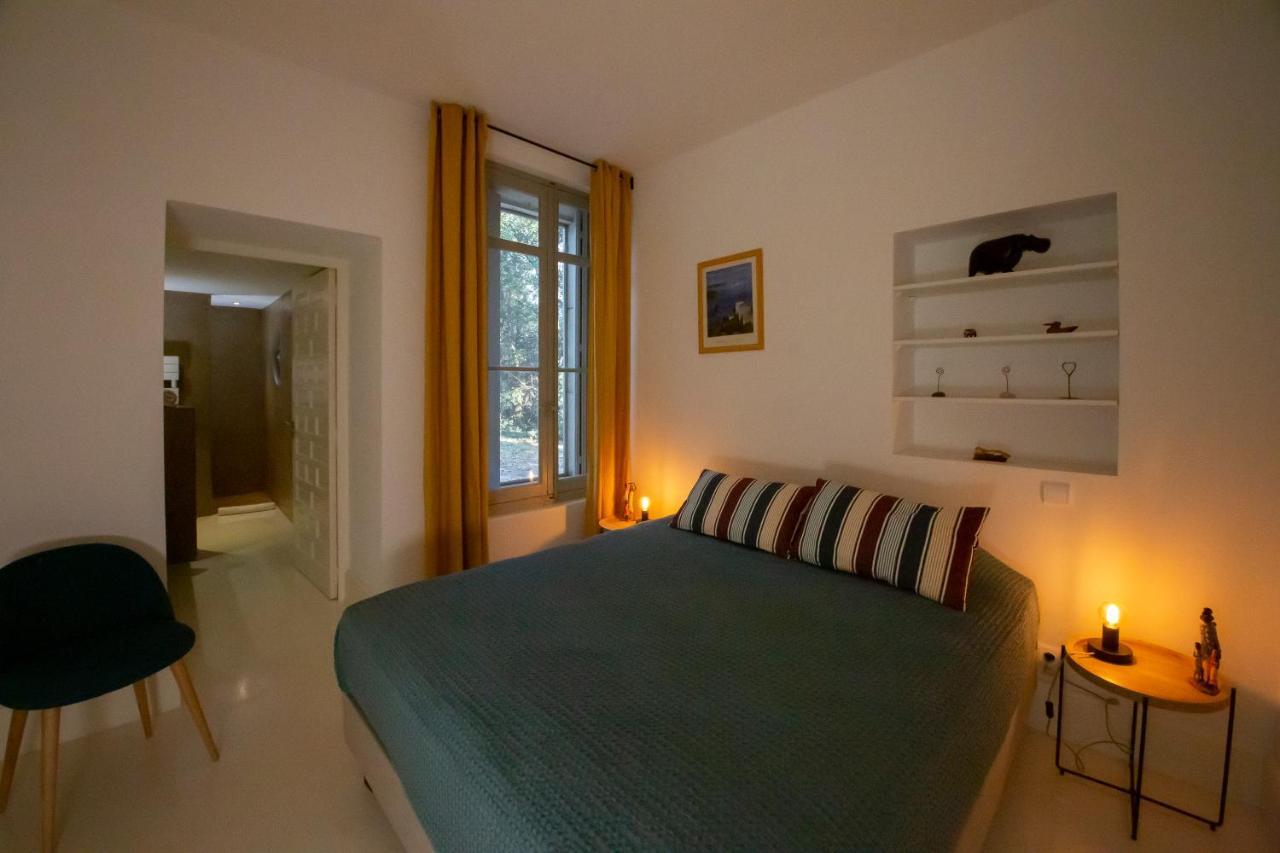 Mas Des Becasses, En Provence - 22 Personnes Villa Arles Buitenkant foto